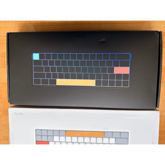 Nuphy Air60 v2 Wireless Keyboard -Gray New - Picture 9 of 9